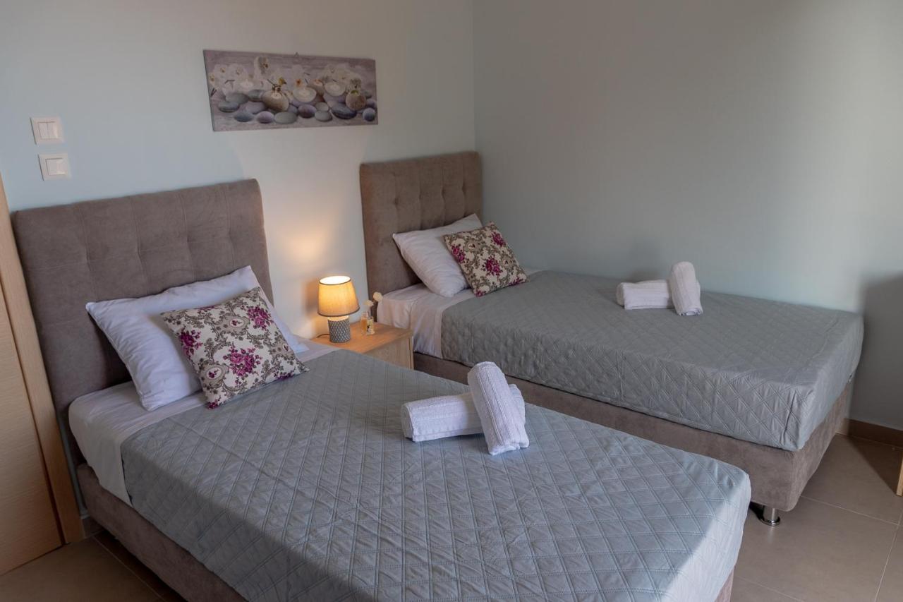 Dimi Seafront Apartment By Rentals Pro Services - เนอามูดาเนีย ภายนอก รูปภาพ