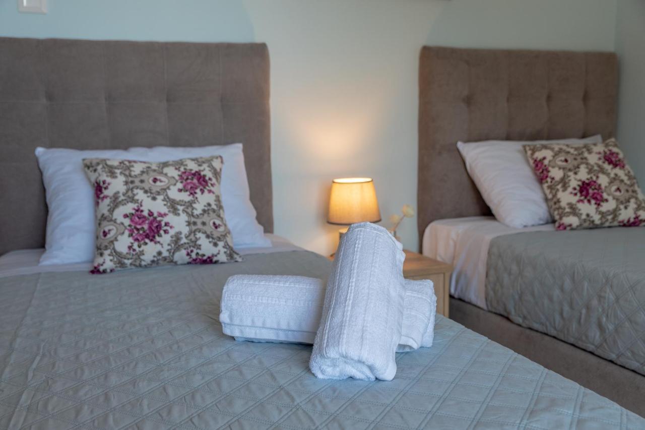 Dimi Seafront Apartment By Rentals Pro Services - เนอามูดาเนีย ภายนอก รูปภาพ