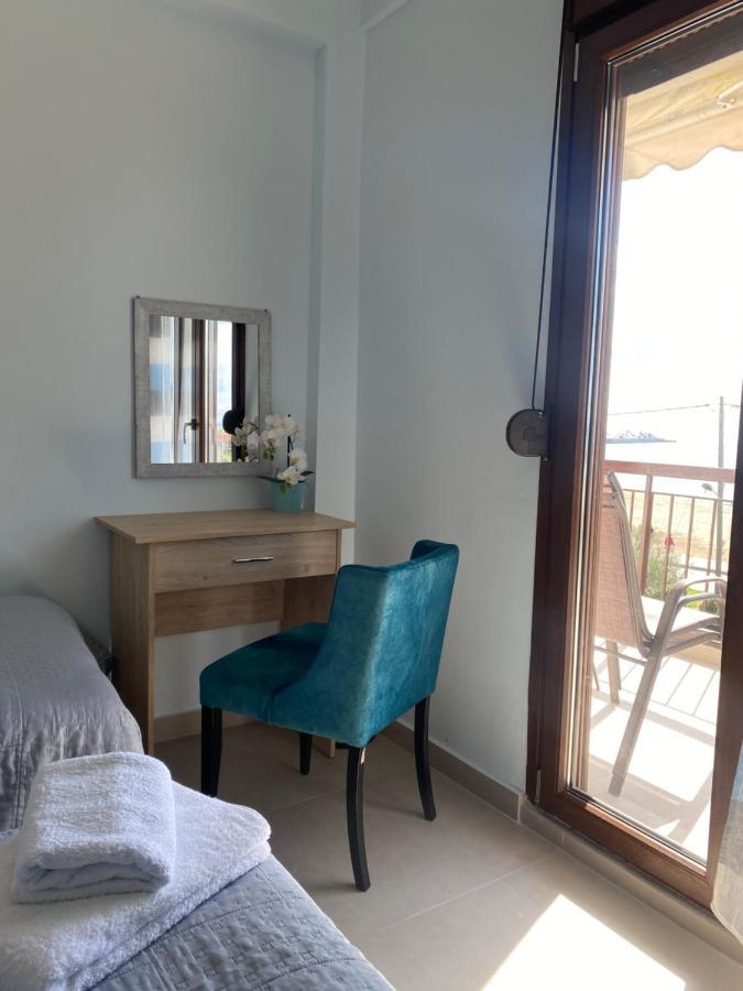 Dimi Seafront Apartment By Rentals Pro Services - เนอามูดาเนีย ภายนอก รูปภาพ